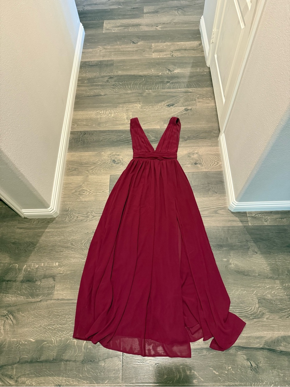 Lulu's Deep Burgundy V-Neck Maxi Dress